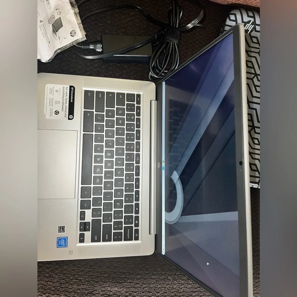 Hp Chromebook space gray